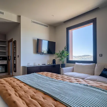 Desconecta2 5* مونيستيرايو