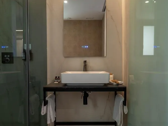 Desconecta2 By Vicoba Otel Monesterio