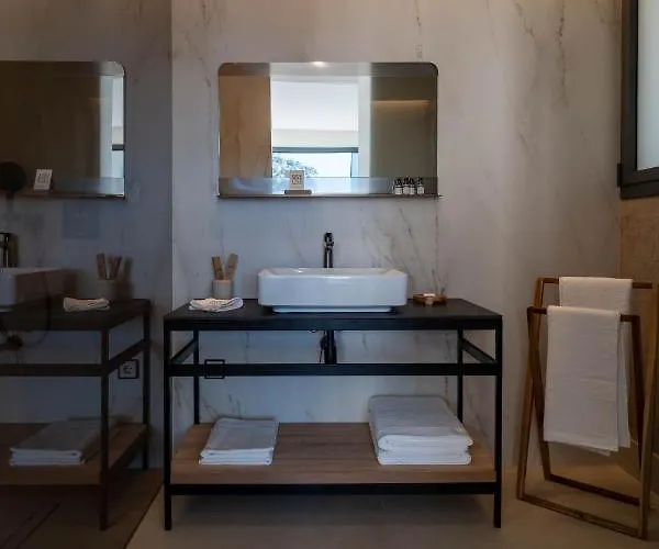 Desconecta2 By Vicoba Otel Monesterio